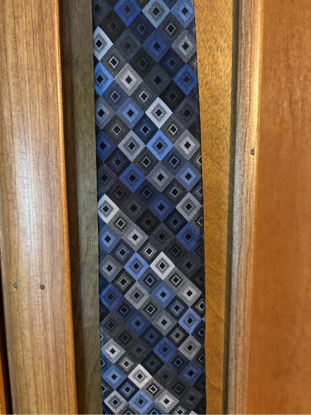 Men's Calvin Klein Blue Geometric Silk Tie - Classic Pattern